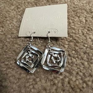 Women’s silver earring
